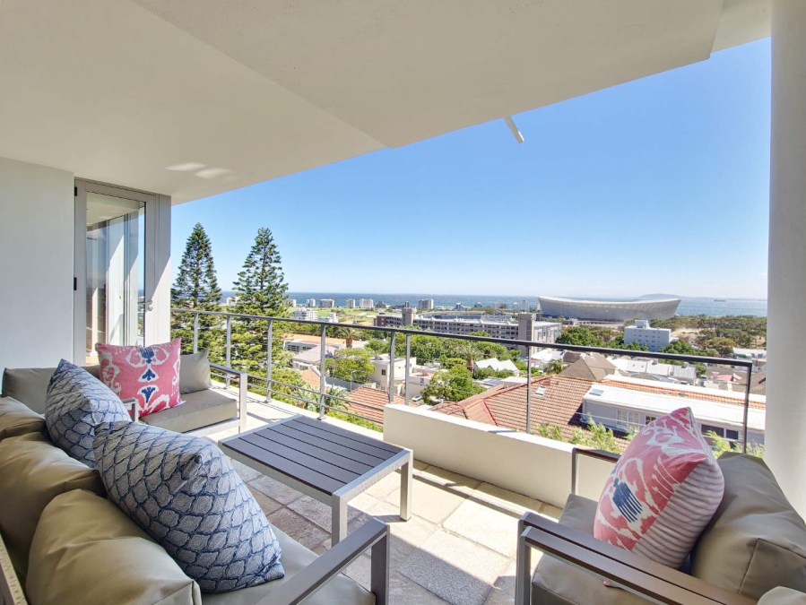 2 Bedroom Property for Sale in Green Point Western Cape